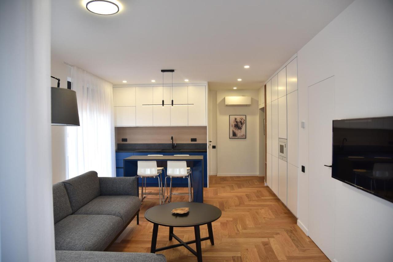 26Bricks Luxury Suites Oradea Εξωτερικό φωτογραφία