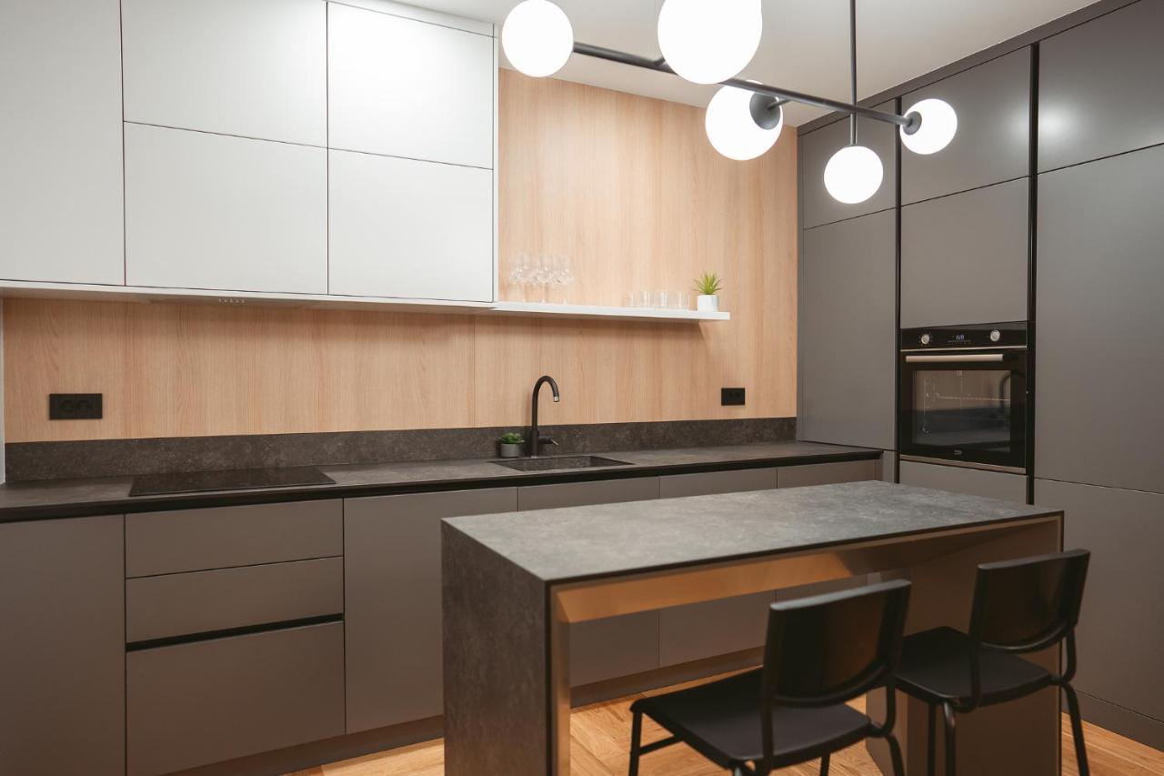 26Bricks Luxury Suites Oradea Εξωτερικό φωτογραφία
