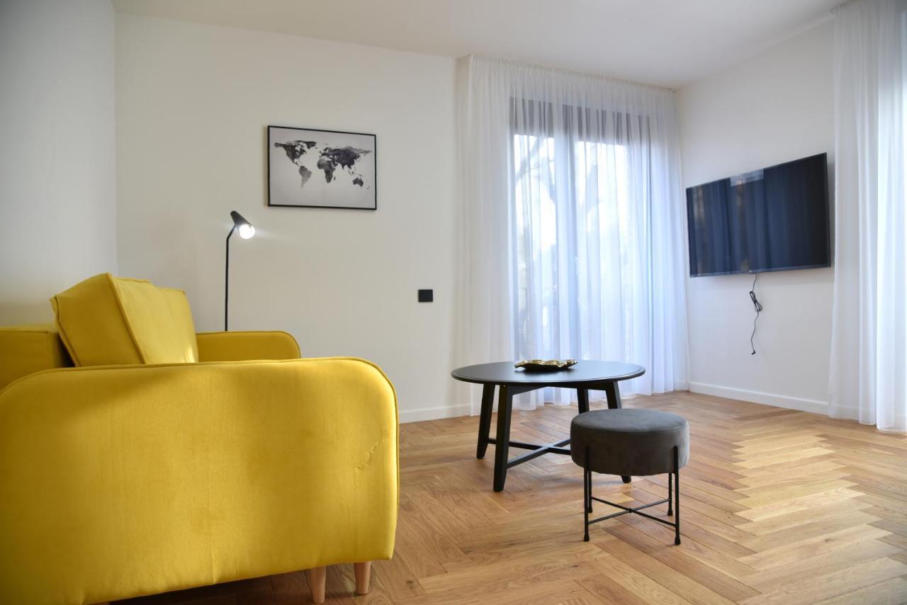 26Bricks Luxury Suites Oradea Εξωτερικό φωτογραφία