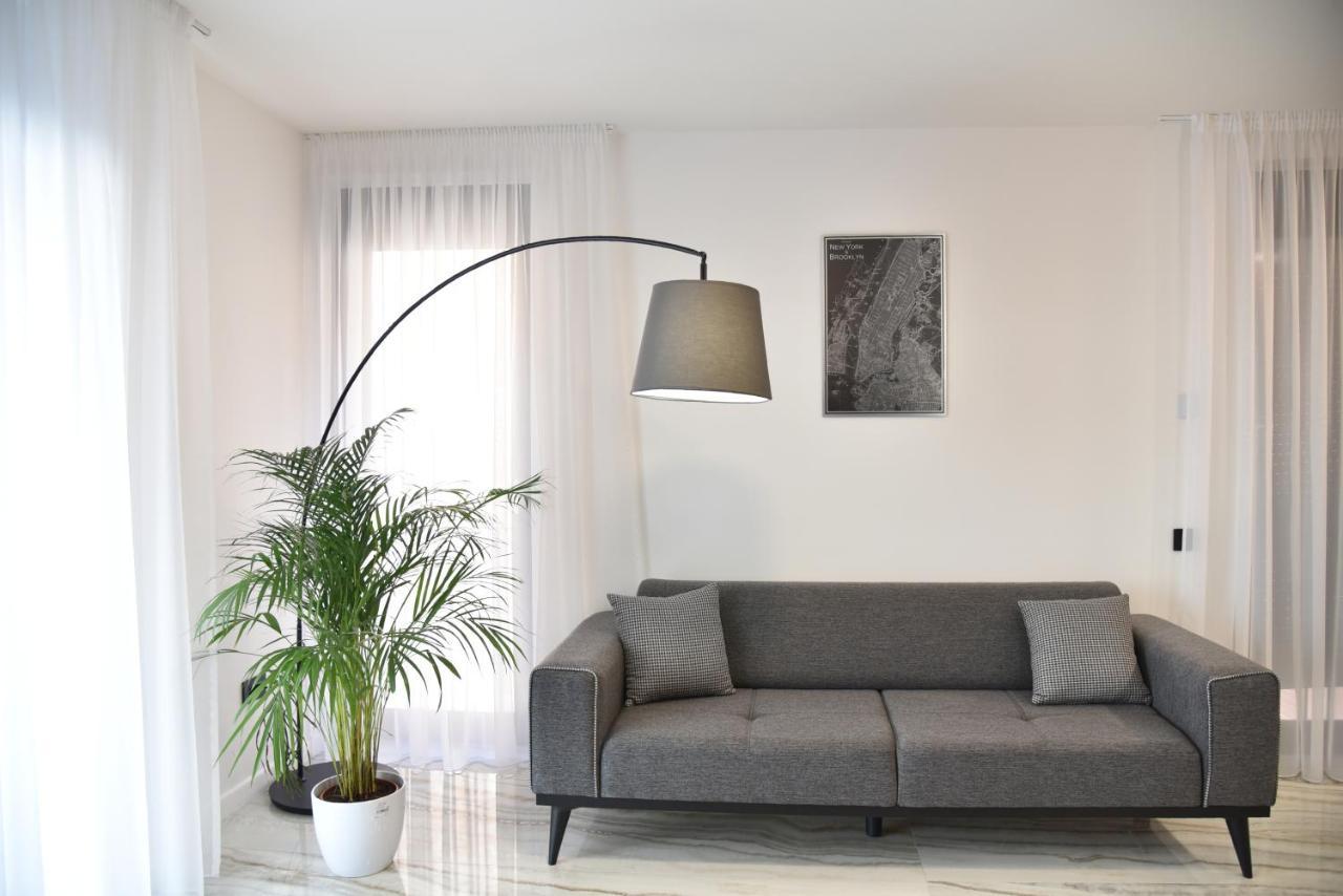 26Bricks Luxury Suites Oradea Εξωτερικό φωτογραφία