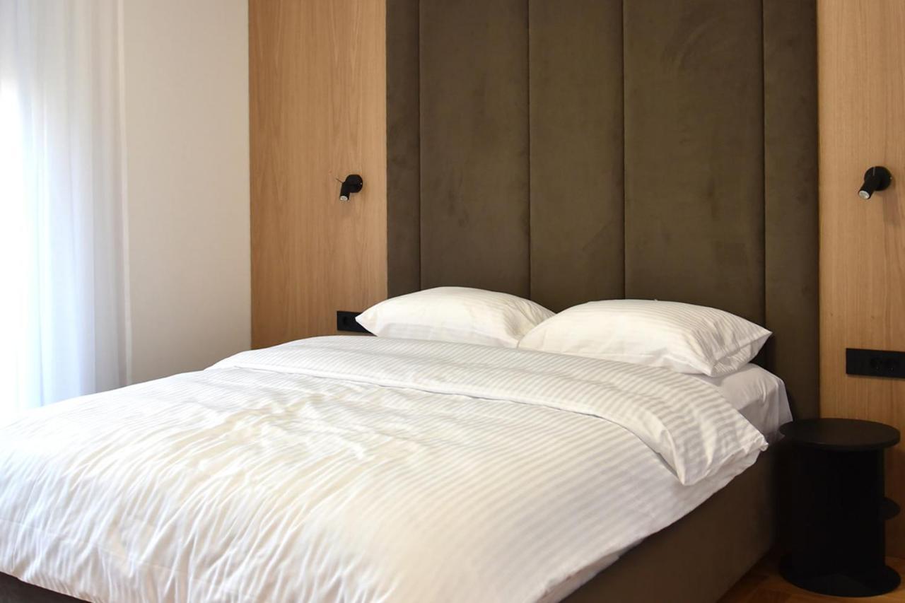 26Bricks Luxury Suites Oradea Εξωτερικό φωτογραφία