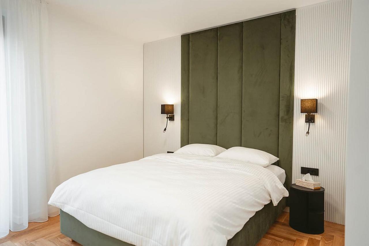 26Bricks Luxury Suites Oradea Εξωτερικό φωτογραφία