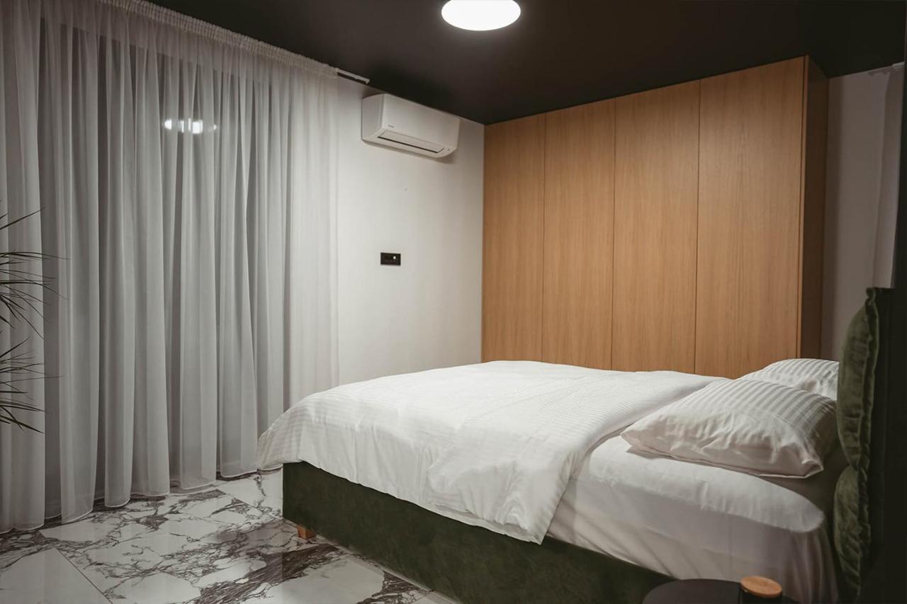 26Bricks Luxury Suites Oradea Εξωτερικό φωτογραφία