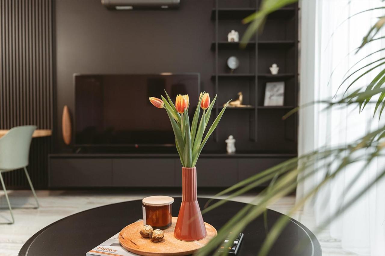 26Bricks Luxury Suites Oradea Εξωτερικό φωτογραφία