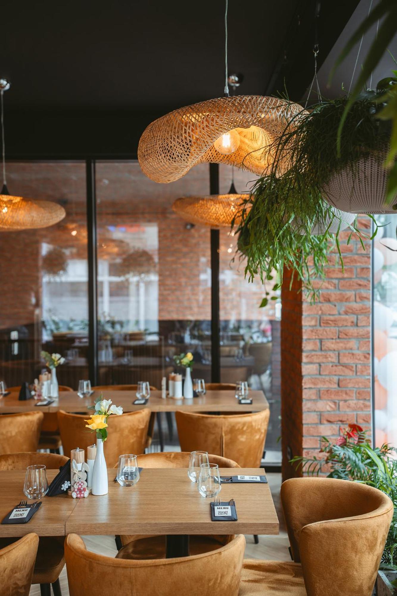 26Bricks Luxury Suites Oradea Εξωτερικό φωτογραφία